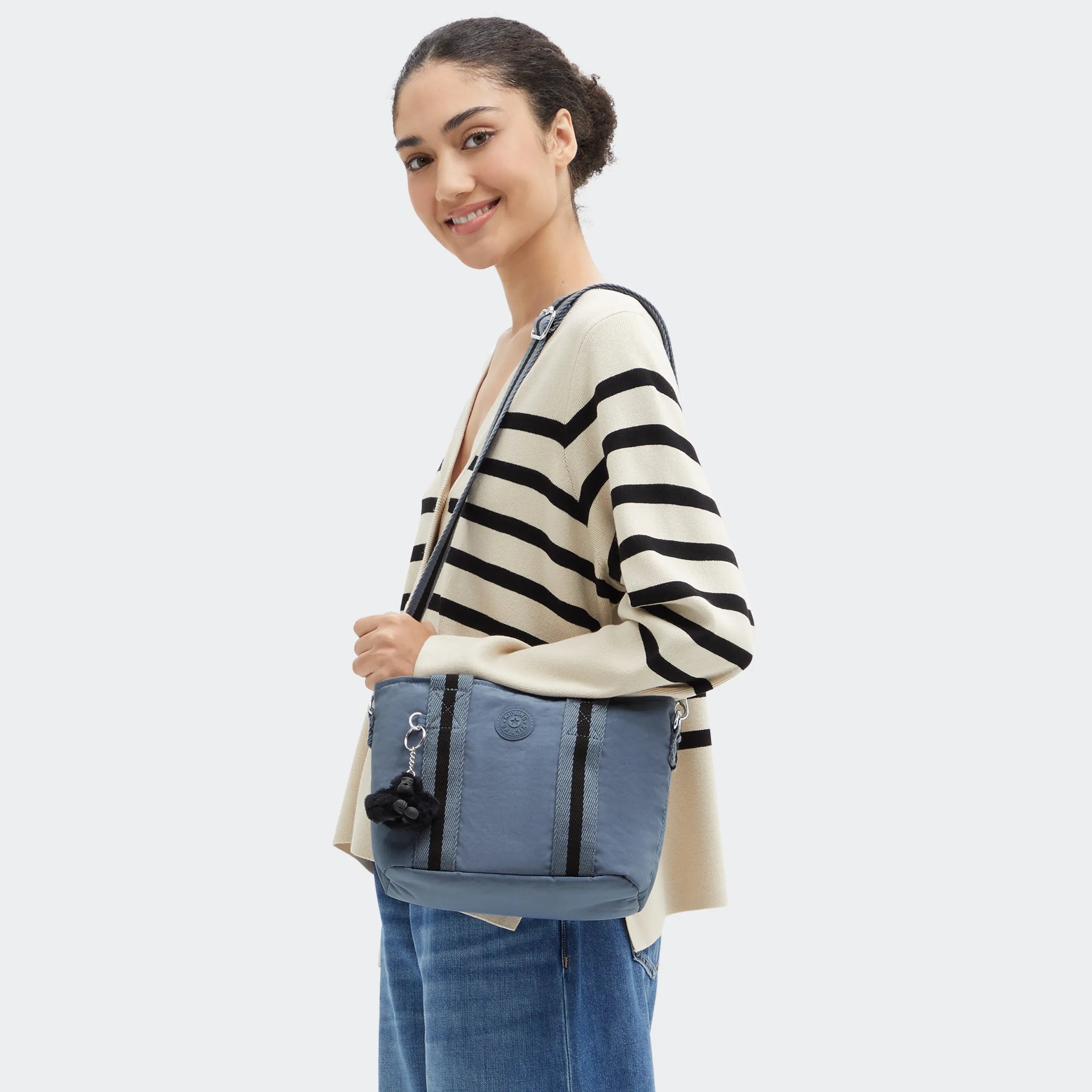 Minta Shoulder Bag - Image 2